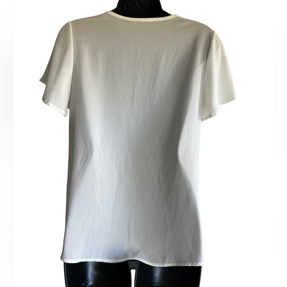 Vici V Neck Blouse in Ivory Small NWOT - Picture 4 of 6